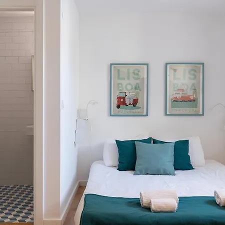 Classic Lisbon Homes: Bright & Central In Belem Exterior photo