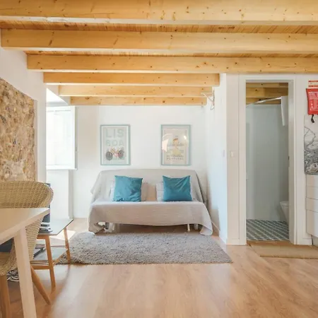 Classic Lisbon Homes: Bright & Central In Belem Exterior photo