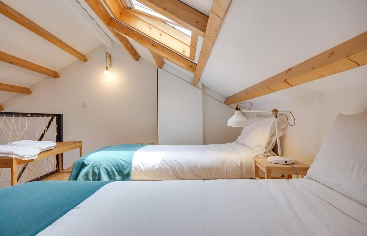 Classic Homes: Bright & In Belem Lisbona